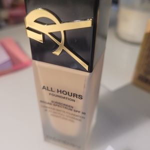 Ysl All hours foundation LN4